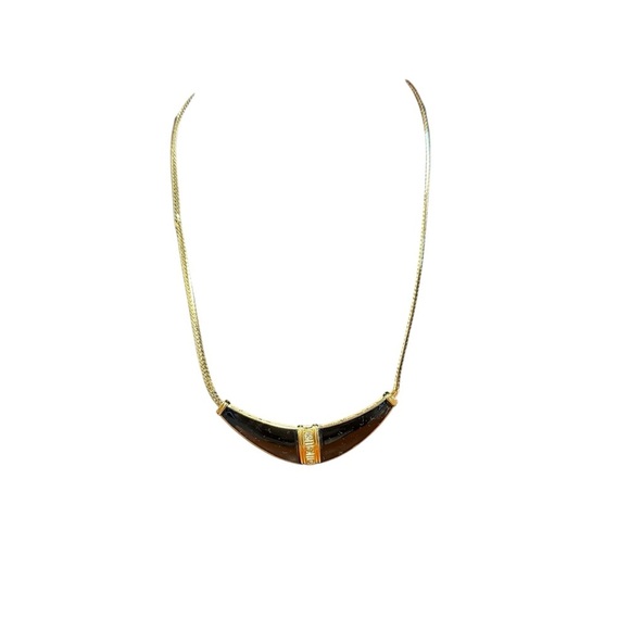 Avon “Golden Accent” Crescent Necklace with Delicate Chain vintage 1988 NIB - Picture 1 of 7